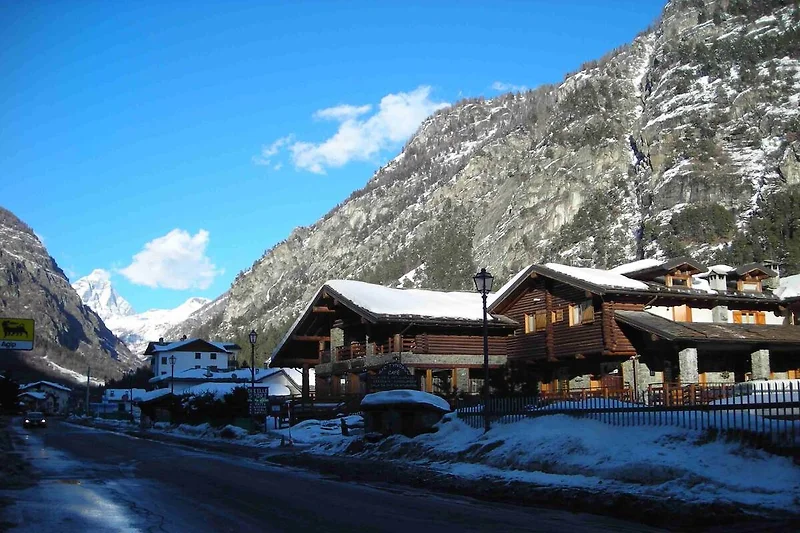 Außenseite Ferienhaus (Winter)