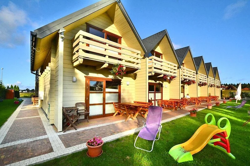 Außenseite Ferienhaus (Sommer)