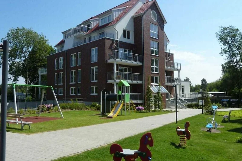 Außenseite Ferienhaus (Sommer)