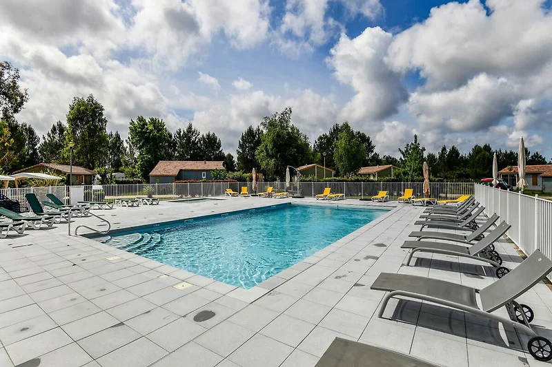 Piscina casa vacanze