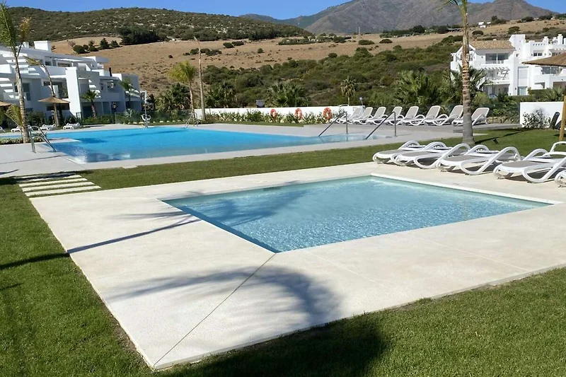 Holiday Home Swimming Pool