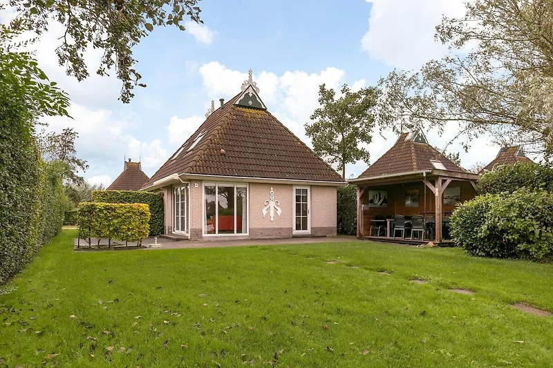 Exterieur vakantiehuis (zomer)