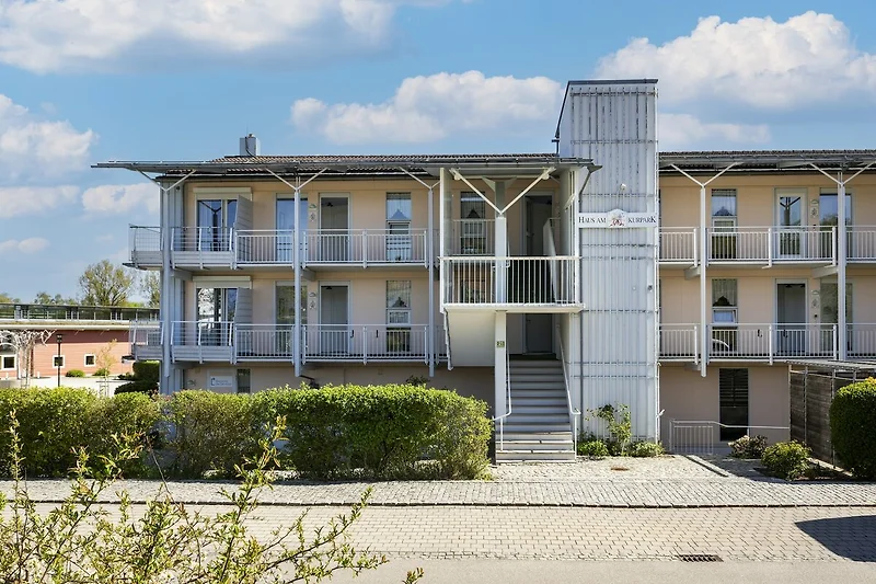 Außenseite Ferienhaus (Sommer)