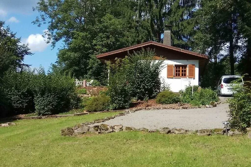 Außenseite Ferienhaus (Sommer)