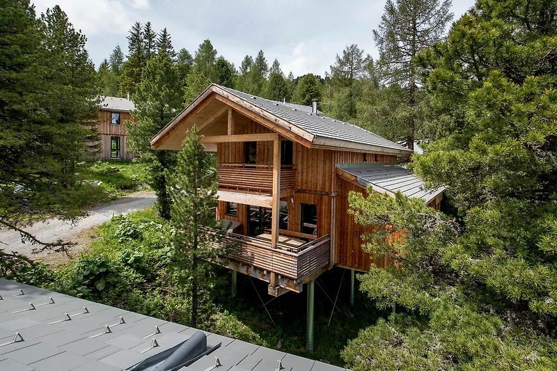 Außenseite Ferienhaus (Sommer)