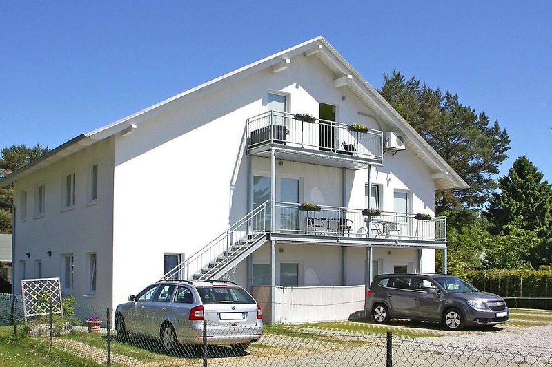 Außenseite Ferienhaus (Sommer)