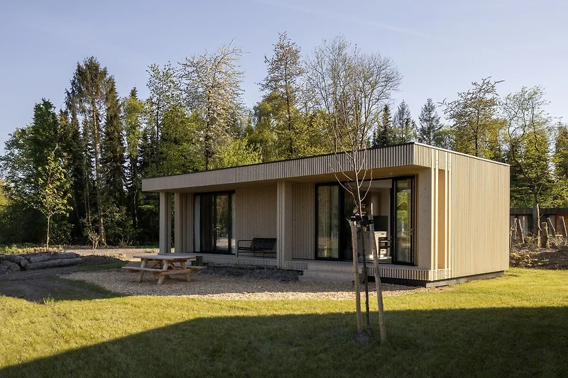 Außenseite Ferienhaus (Sommer)