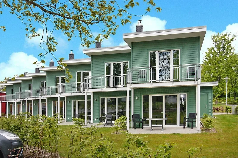 Außenseite Ferienhaus (Sommer)
