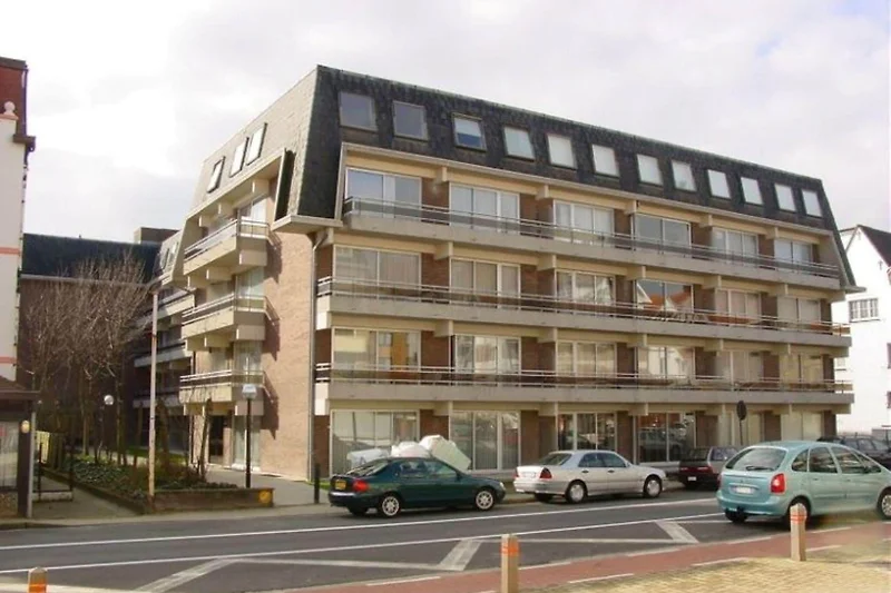Außenseite Ferienhaus (Sommer)