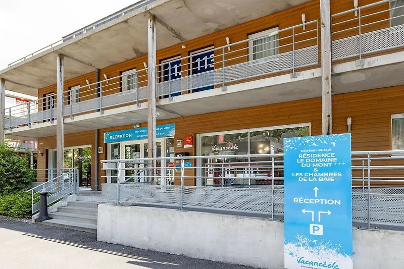 Außenseite Ferienhaus (Sommer)