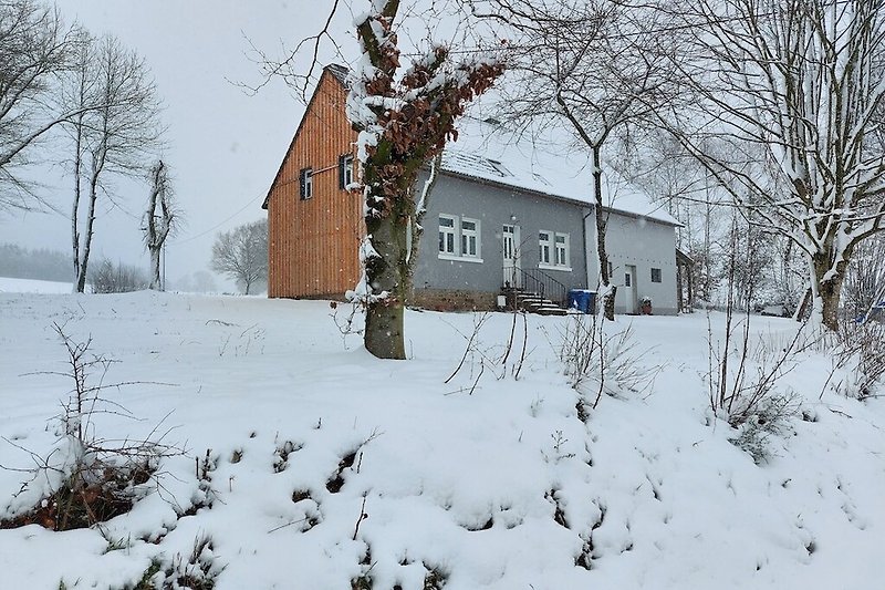 Exterieur vakantiehuis (winter)