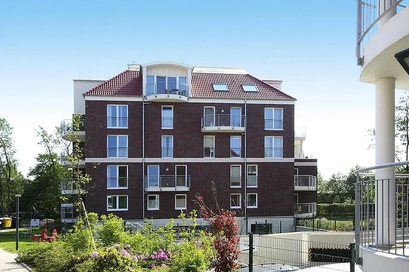 Außenseite Ferienhaus (Sommer)