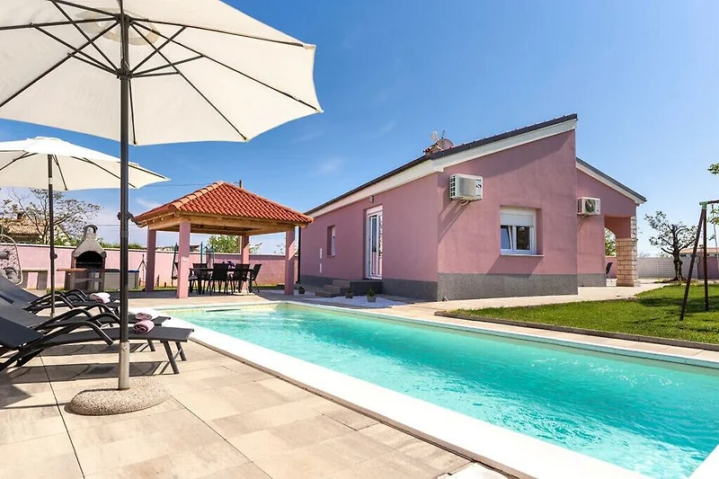 Esterno casa vacanze (estate)