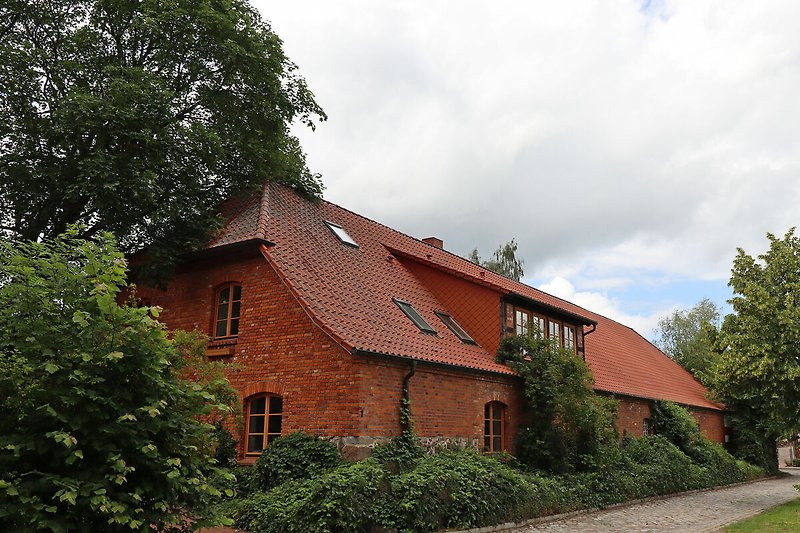 Außenseite Ferienhaus (Sommer)