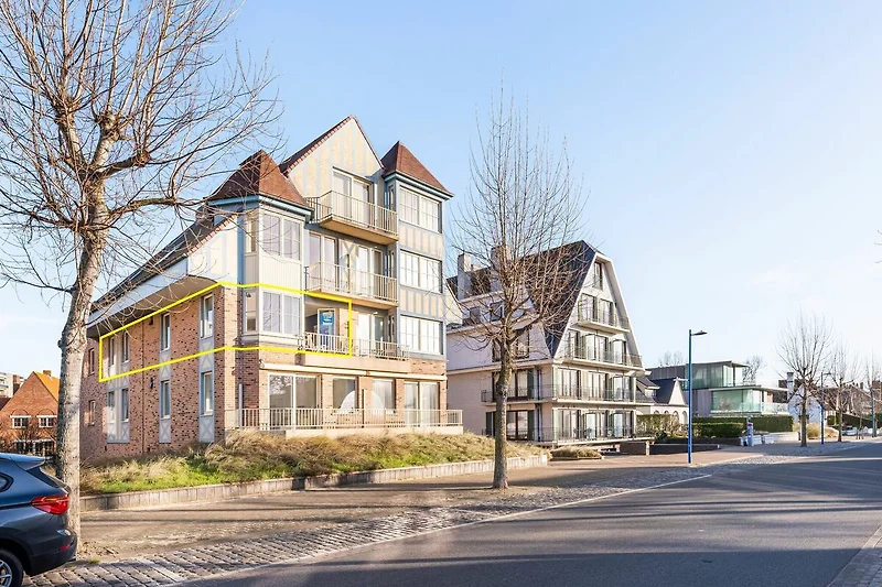 Außenseite Ferienhaus (Sommer)