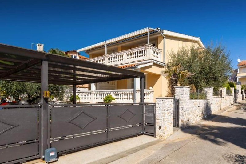 Esterno casa vacanze (estate)