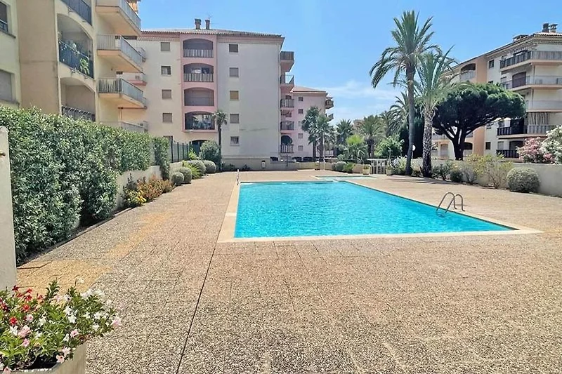 Piscina casa vacanze