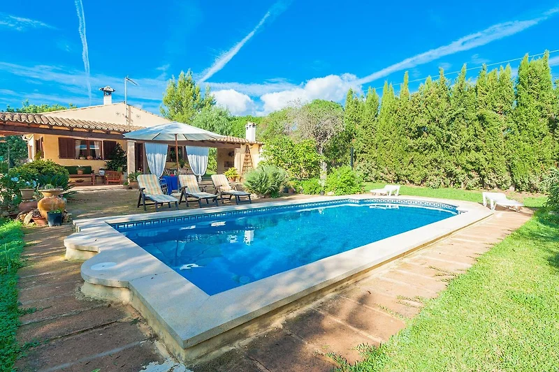 Piscina casa vacanze