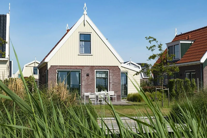 Exterieur vakantiehuis (zomer)