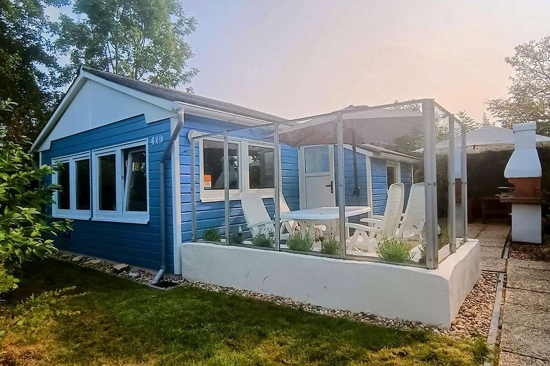 Außenseite Ferienhaus (Sommer)