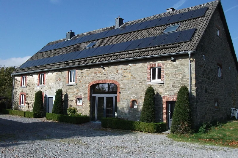 Außenseite Ferienhaus (Sommer)