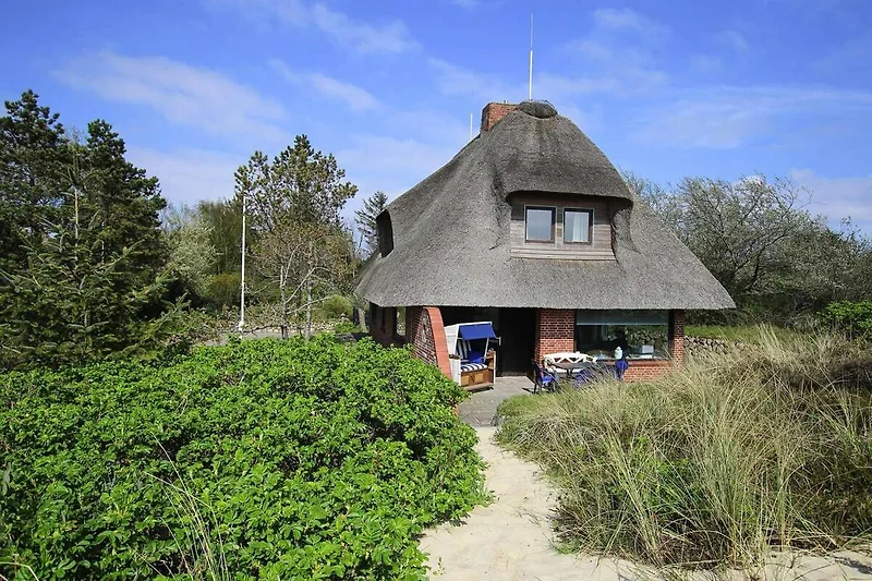 Außenseite Ferienhaus (Sommer)