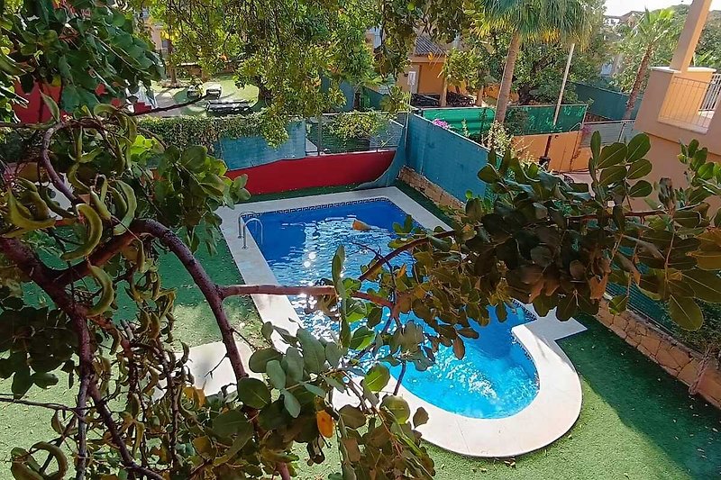 Piscina casa vacanze