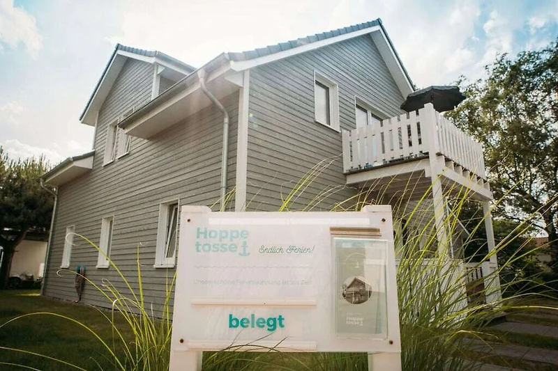 Außenseite Ferienhaus (Sommer)