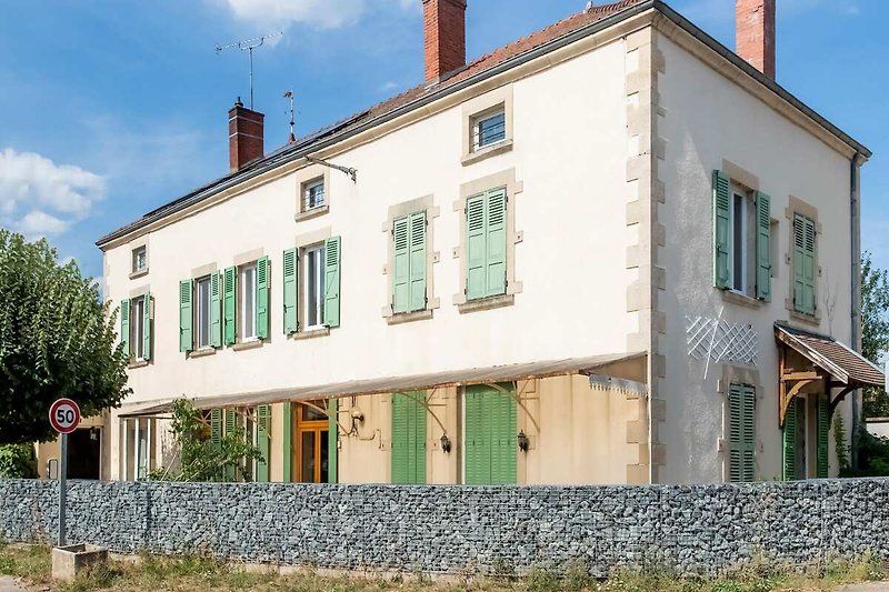 Außenseite Ferienhaus (Sommer)