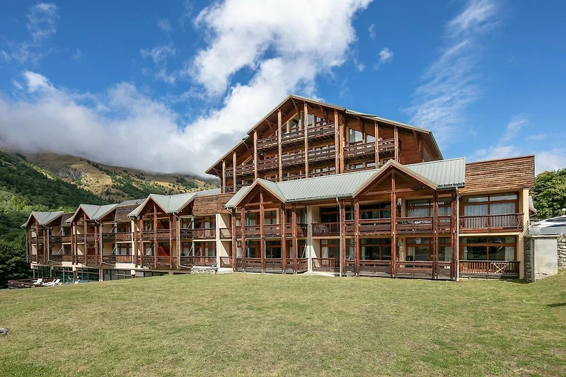 Außenseite Ferienhaus (Sommer)
