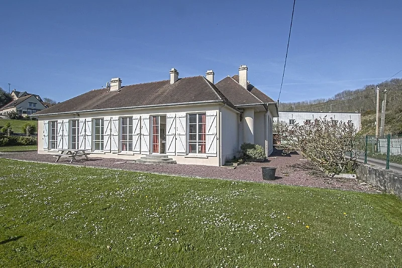 Außenseite Ferienhaus (Sommer)