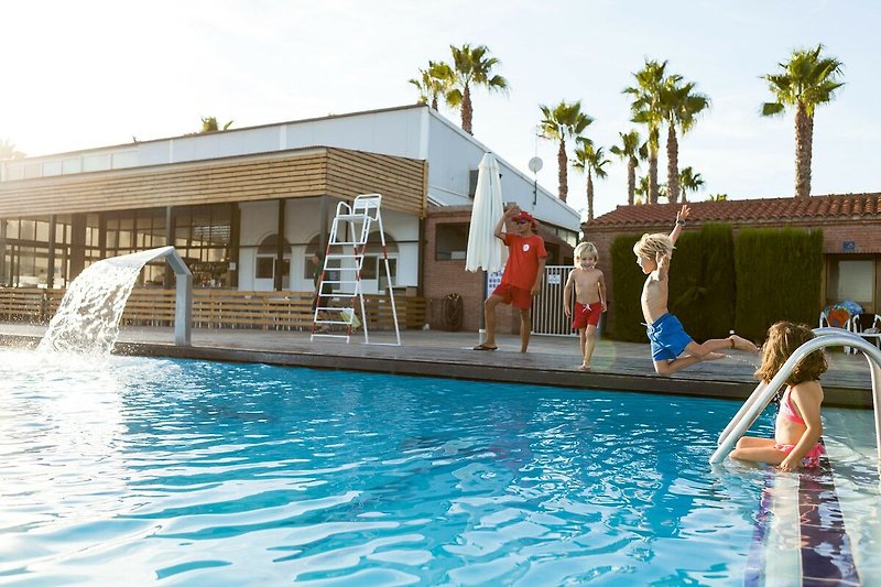 Piscina casa vacanze