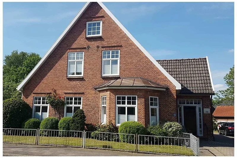 Außenseite Ferienhaus (Sommer)