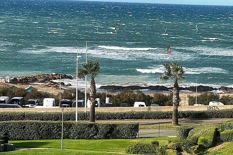 Vista casa de vacaciones (verano)