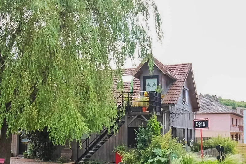Außenseite Ferienhaus (Sommer)