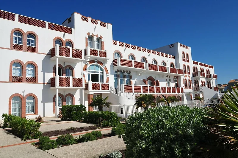 Außenseite Ferienhaus (Sommer)