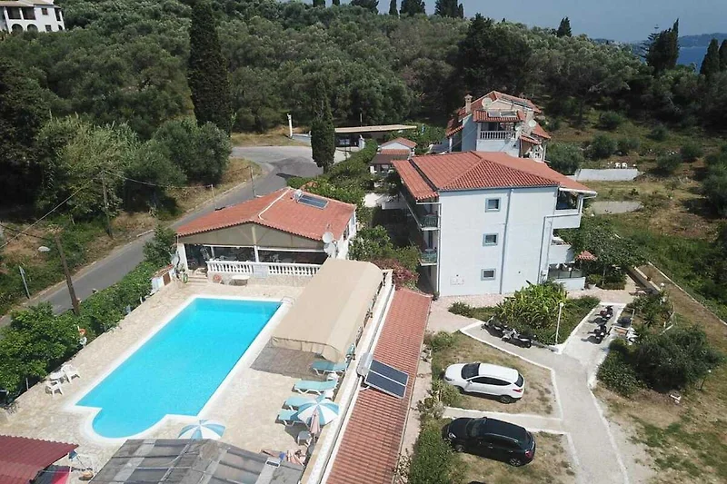 Exterieur vakantiehuis (zomer)