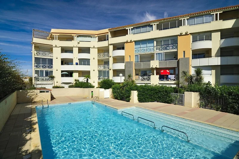 Holiday Home Swimming Pool