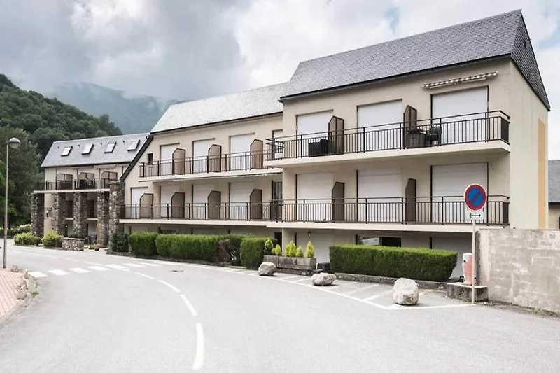 Außenseite Ferienhaus (Sommer)