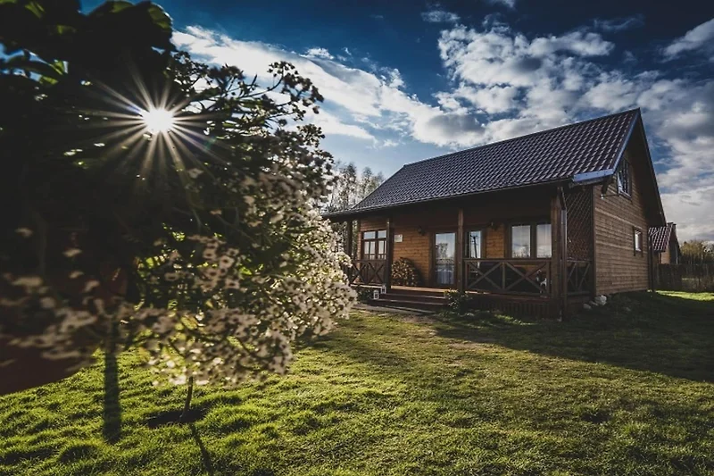 Außenseite Ferienhaus (Sommer)