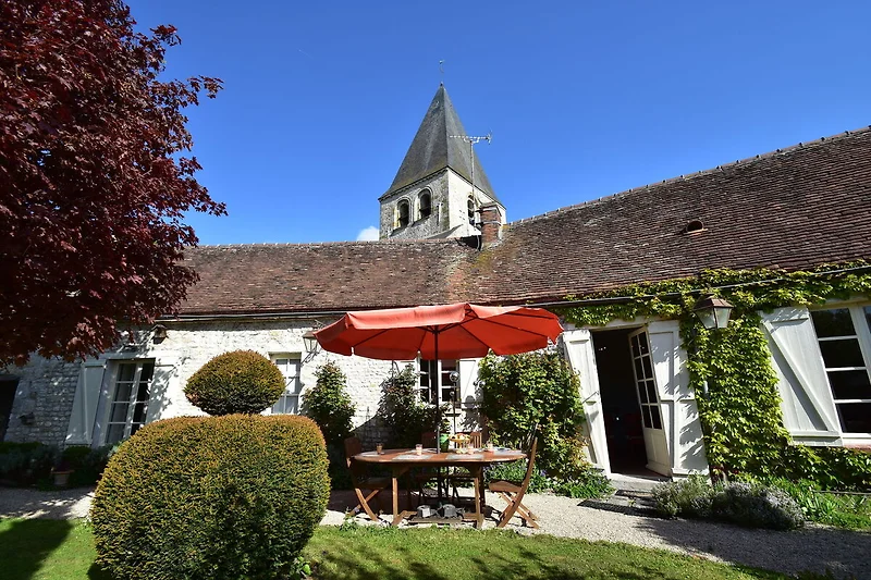 Außenseite Ferienhaus (Sommer)