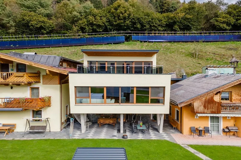 Exterieur vakantiehuis (zomer)