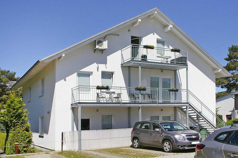 Außenseite Ferienhaus (Sommer)
