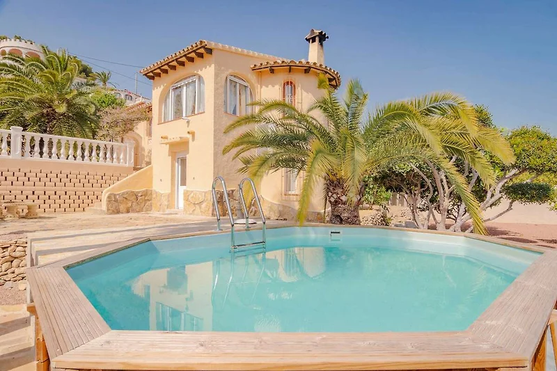 Piscina casa vacanze