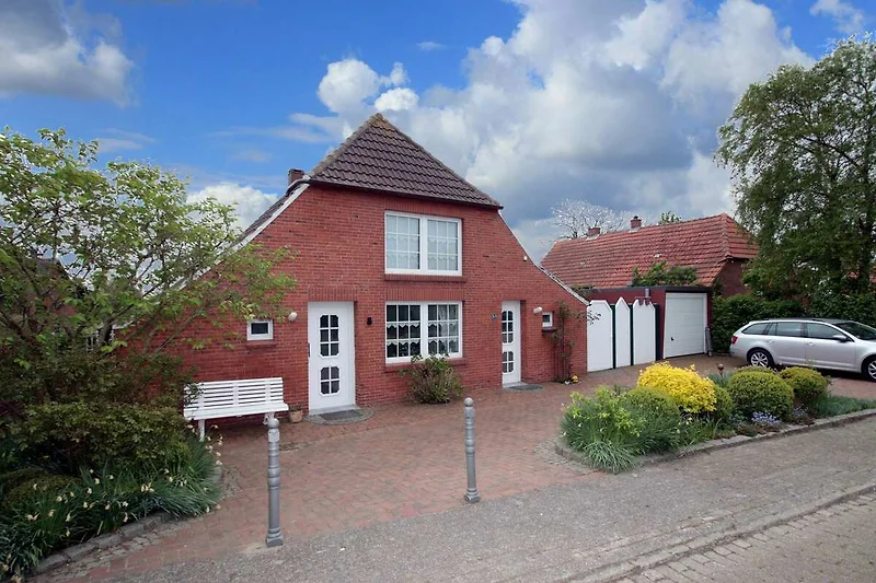 Außenseite Ferienhaus (Sommer)