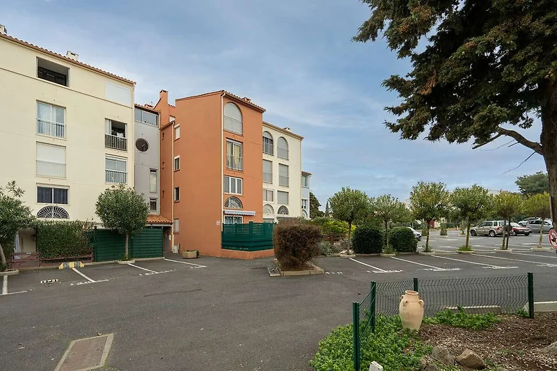 Außenseite Ferienhaus (Sommer)