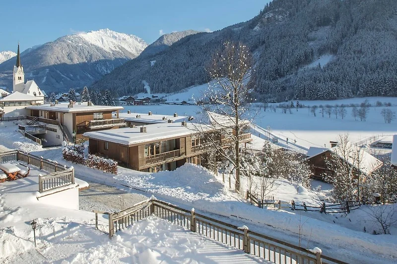Exterieur vakantiehuis (winter)