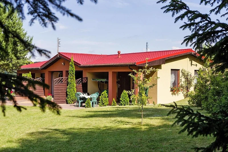 Außenseite Ferienhaus (Sommer)