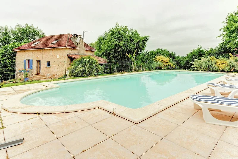 Piscina casa vacanze