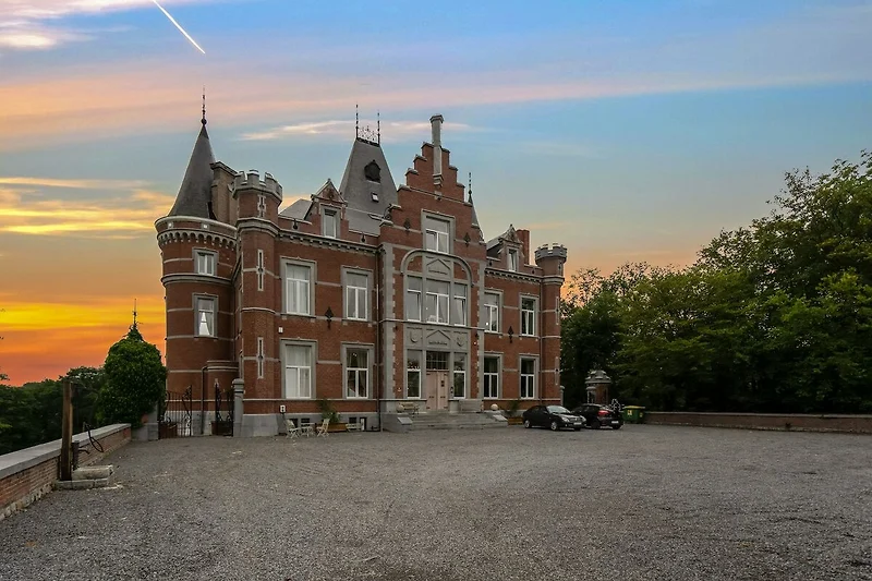 Außenseite Ferienhaus (Sommer)